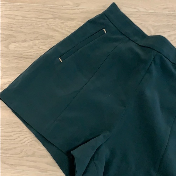 Green High-Waisted Shorta - Picture 2 of 3